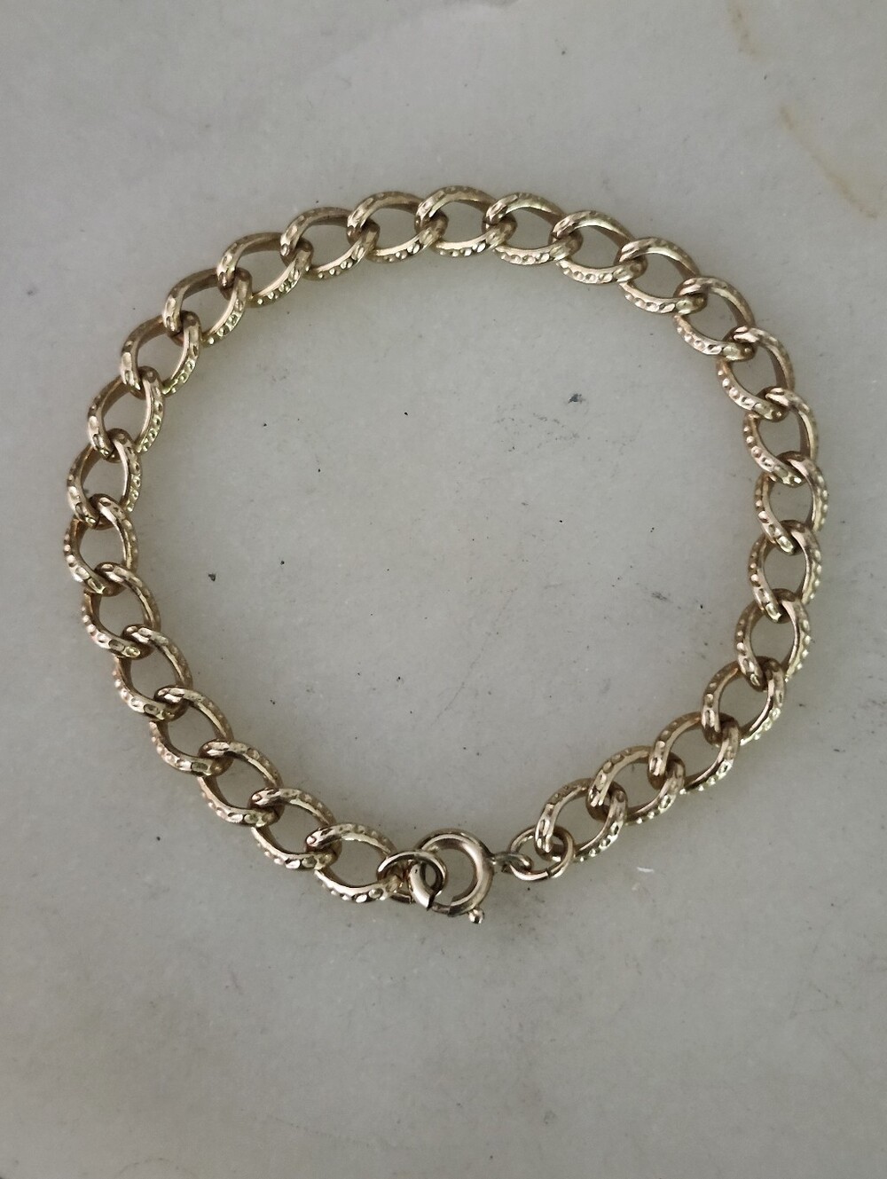 Classic Gold-Tone Chain Link Bracelet - 7 Inches